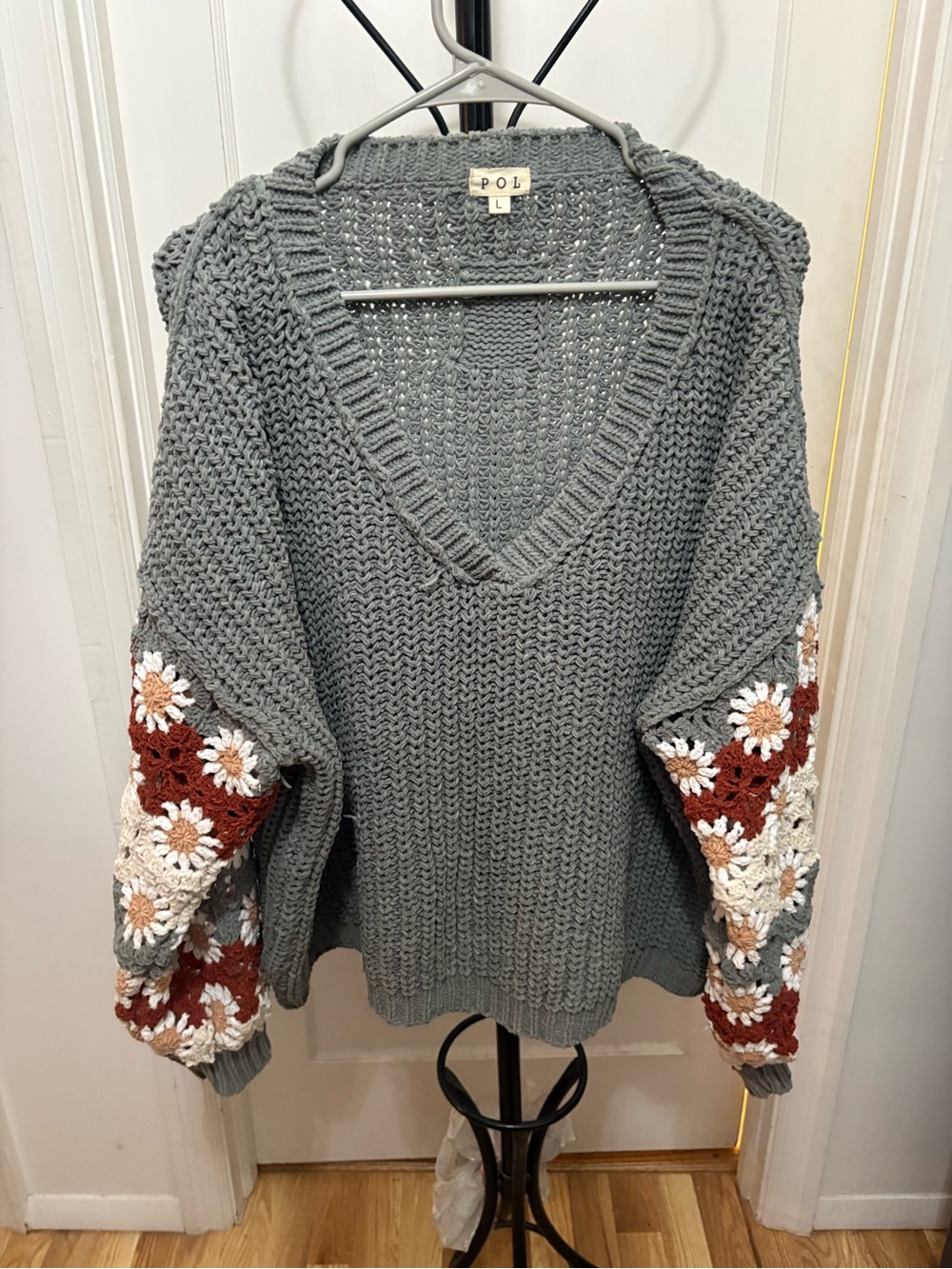 POL Oversized Gray V-Neck Sweater with Crochet Floral Sleeves